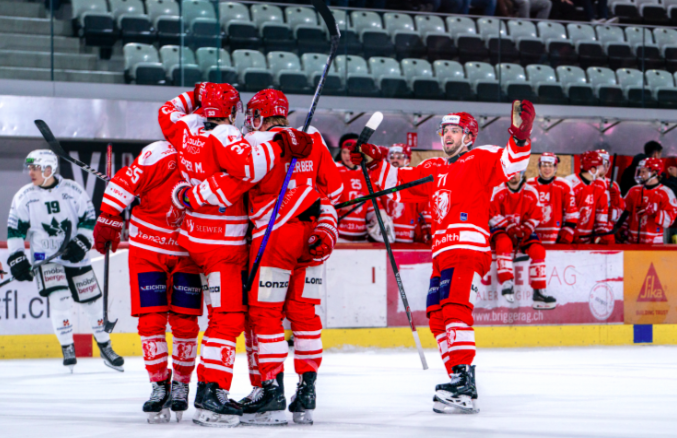 EHC Visp bezwingt EHC Olten in einer hart umkämpften Partie mit 4:3Die Siegesserie geht weiter