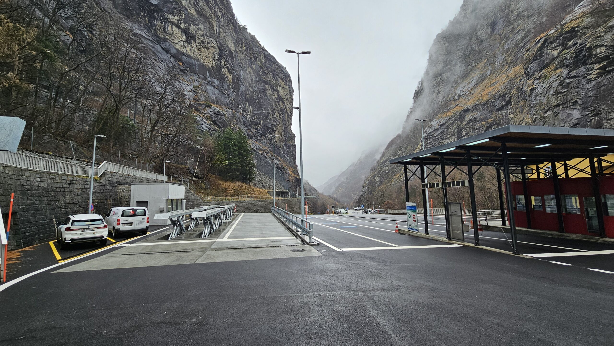 A9 Simplon: Abschluß der Bausaison 2025Simplonstraße wieder 2-spurig befahrbar