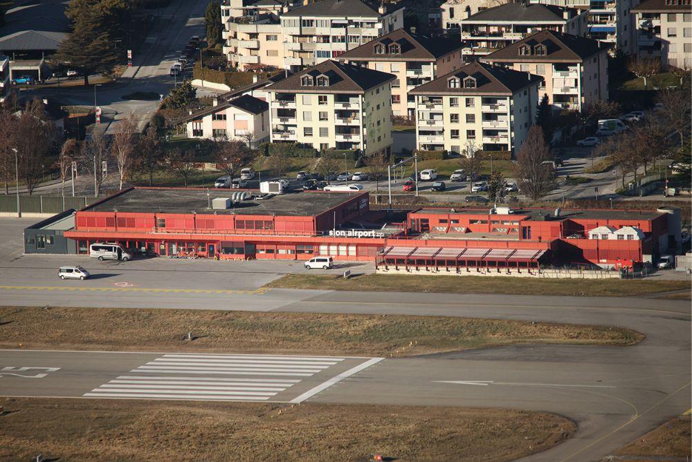 Flughafen Sitten soll in eine ÖPP als Trägergesellschaft kommenEine Öffentlich-Private-Partnerschaft zum Fortbestands des Flughafens?