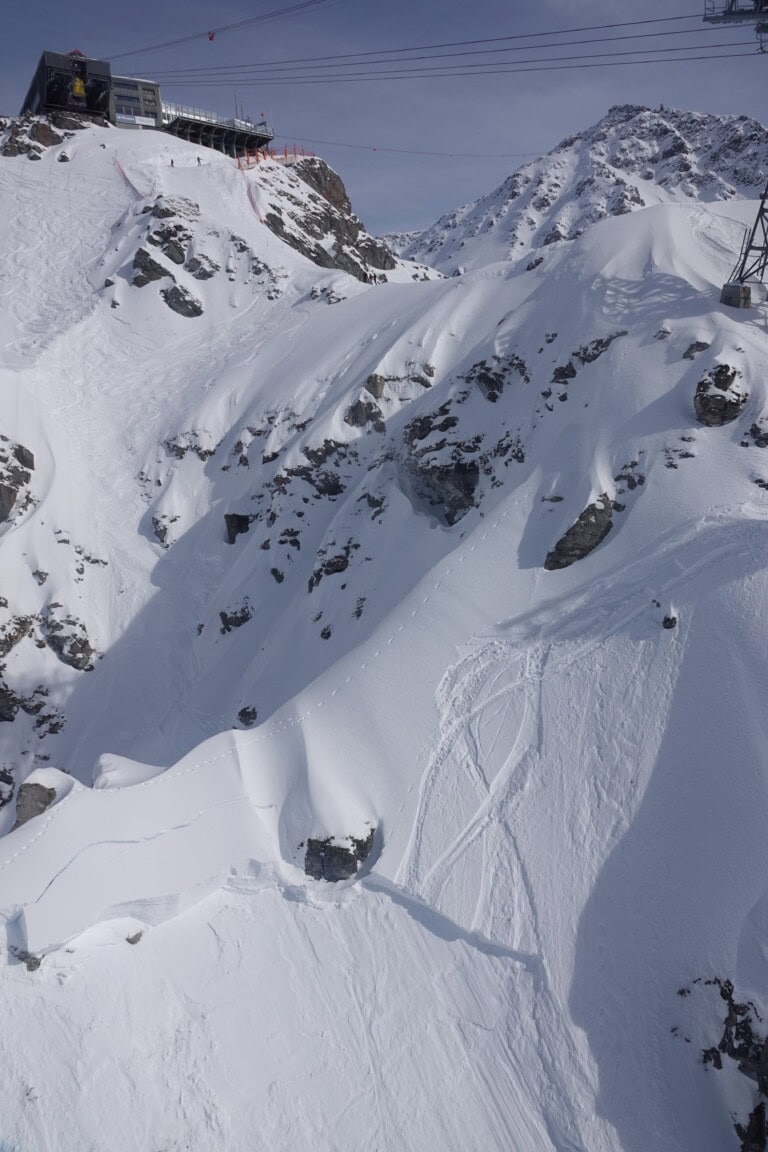 Tödliche Lawine in Verbier, junger Mann (22) verliert sein LebenAußerhalb der Piste von Lawine erfaßt