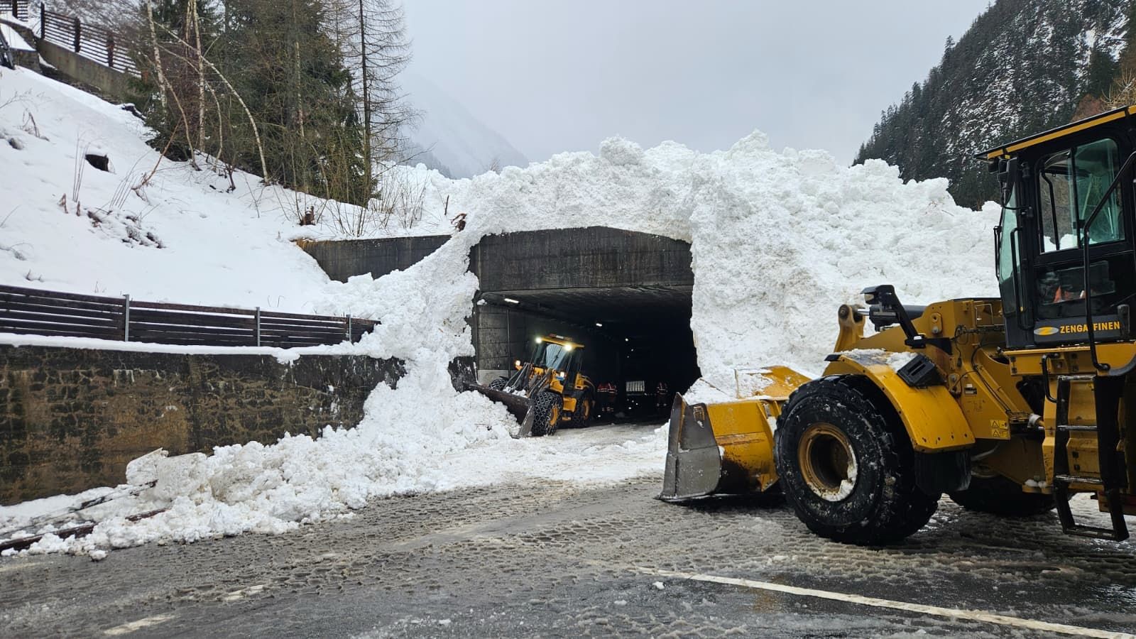 Situation auf A6 Goppenstein – Gampel hat sich entspanntNationalstraße wieder geöffnet