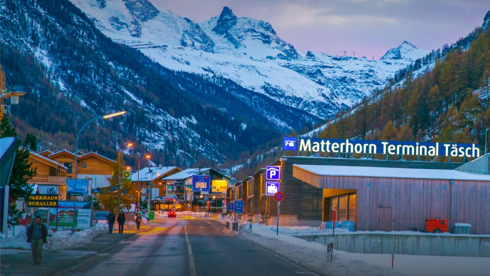 Strecke nach Zermatt zwischen St. Niklaus und Täsch heute abend unterbrochenMG-Bahn berichtet von "außergewöhnlichen Bauarbeiten"