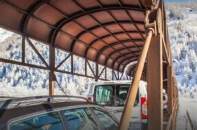 Autoverlad Furka MG-Bahn c