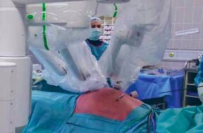 Roboter Chirurgie Spital Wallis c