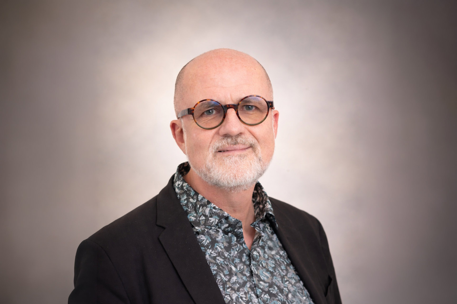 Chrystel Carrupt geht, Alain Boson übernimmtNeuer Direktor Pflege und MTT des CHVR