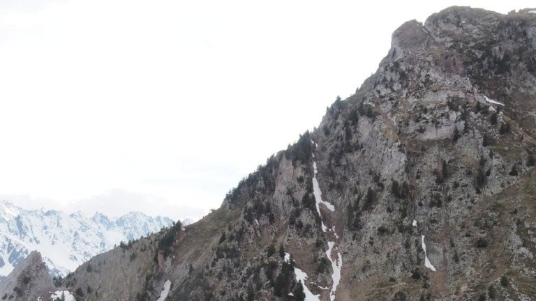 Orsières: Tödlicher Sturz auf 2’436 Meter Höhe bei Wanderung am Col du BonhommeVon 2 Bergwanderern kehrt nur einer zurück