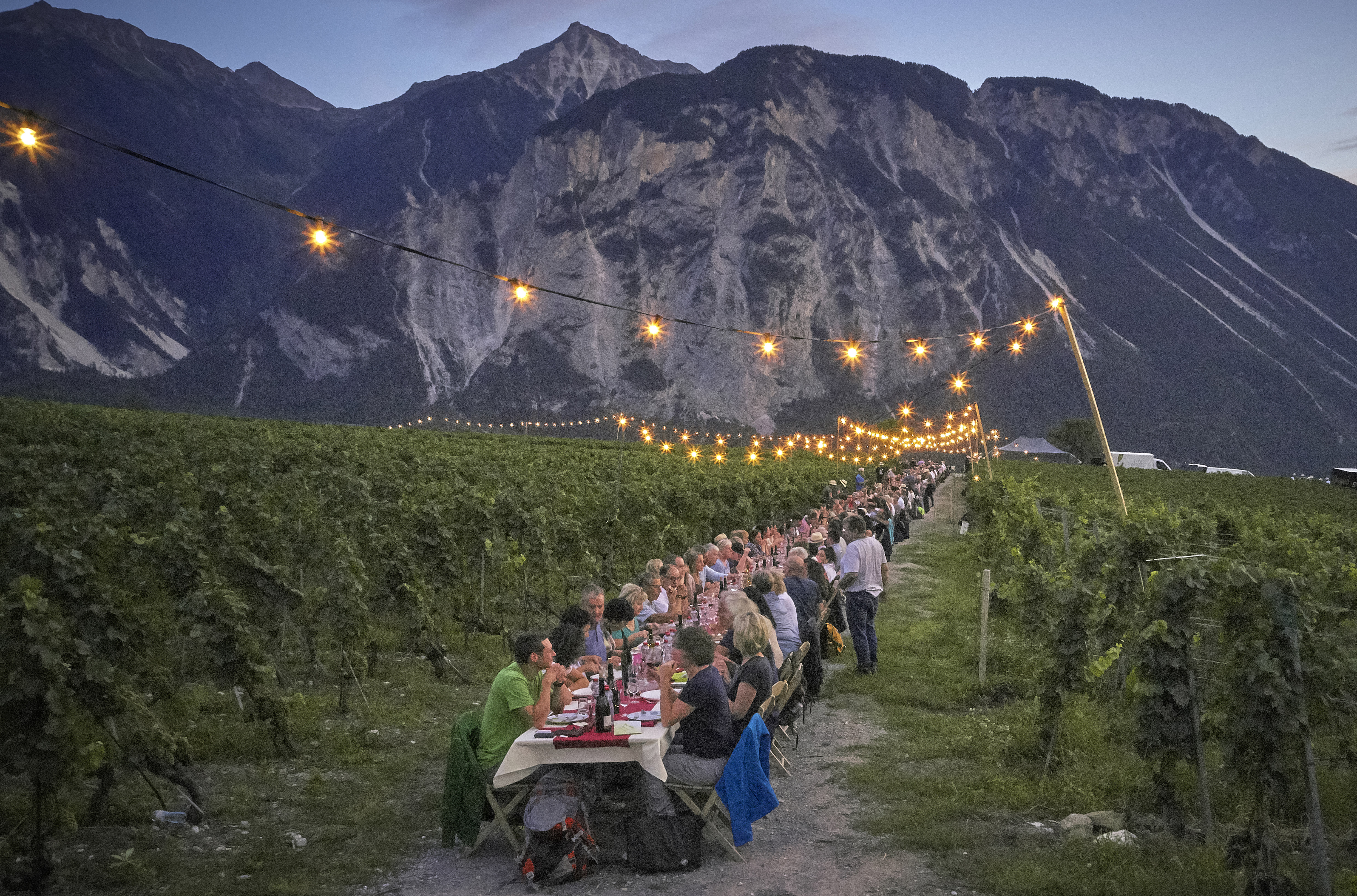 VAREN, le 17 août 2019, Tavolata au coeur des vignes  © sedrik nemeth