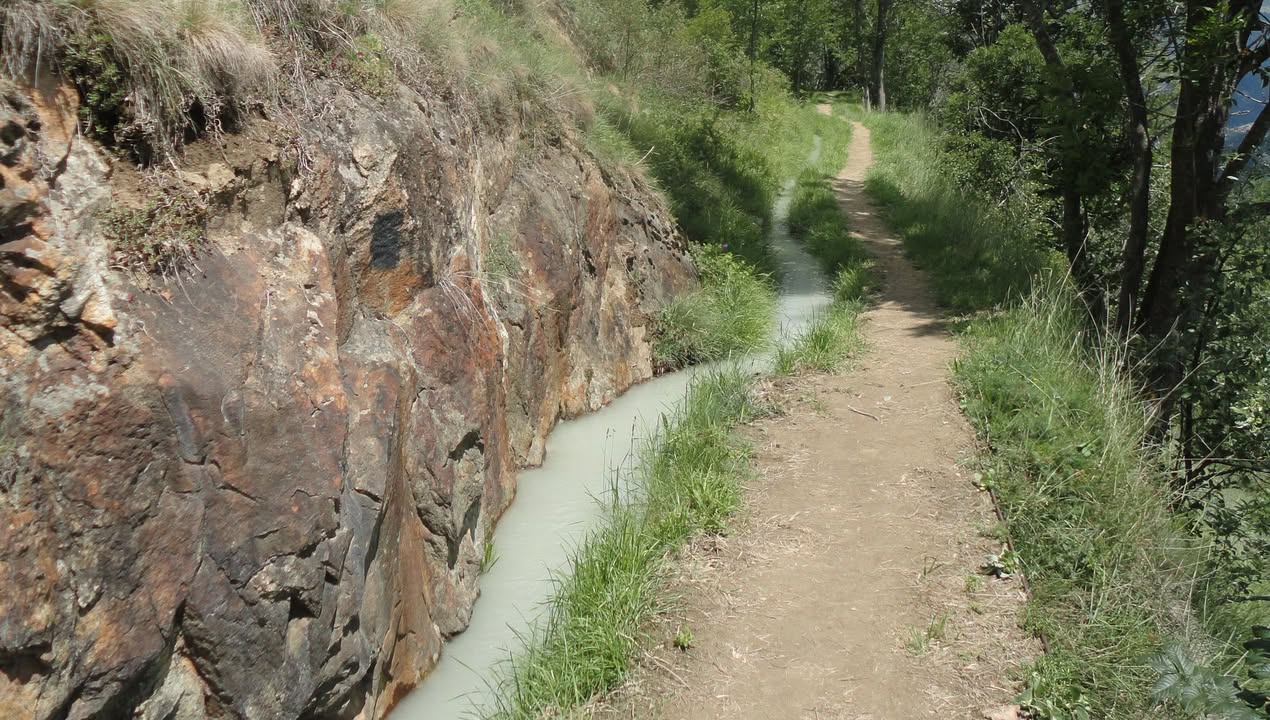 Der Massaweg zwischen Blatten bei Naters und Ried-Mörel ist wieder offenBeliebte Wanderverbindung nach drei Jahren wieder zugänglich