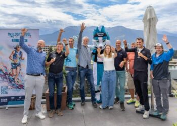 Jens Grichting (Leukerbad), Jean-Yves Rey (Crans-Montana), Ryan Baumann (Wildstrubel by UTMB), Yves-Roger Rey (Crans-Montana), Wildy la Mascotte, Marianne Fatton (Championne olympique et Ambassadrice Wildstrubel by UTMB), Didier Defago (CM2027), Alfred Zumbach (TALK), Kevin Vermeulen (Ambassadeur Wildstrubel by UTMB), Christian Haueter (Welcup Adelboden) @Deprezphoto