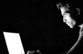 ttt.Häcker Cyber