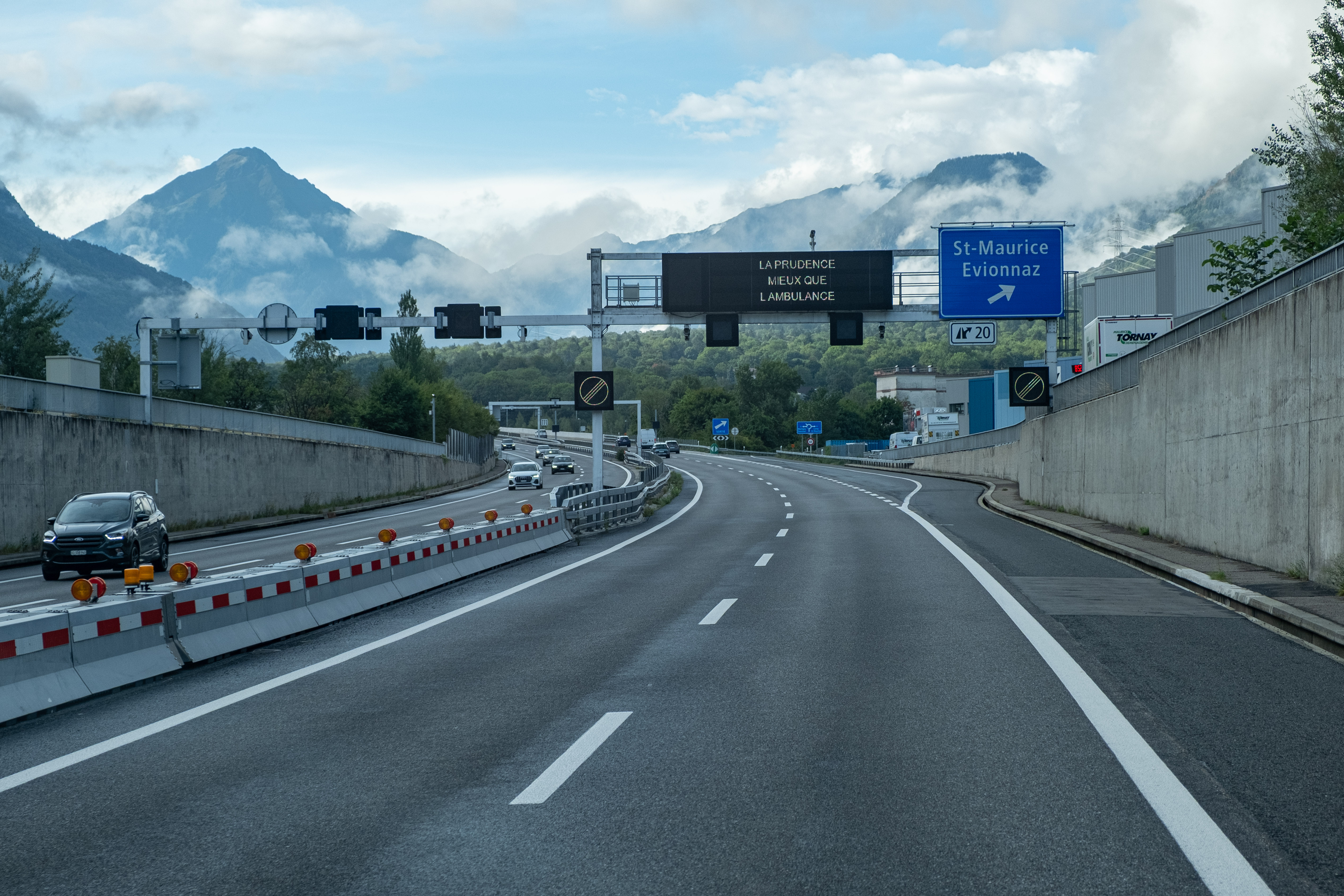 A9 Bex–Martigny: Nachtsperrungen wegen WartungsarbeitenNächtliche Sperrungen erforderlich