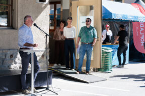 inauguration-du-magasin–la-ferme-du-centre-agricole-de-vige_55541599910_o