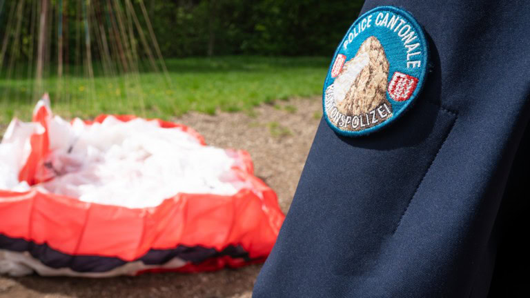 Haute-Nendaz: Gleitschirmunfall fordert Todesopfer23jähriger Gleitschirmflieger bei Landung getötet