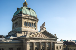 ttt.Bundeshaus Christian Wasserfallen Bern